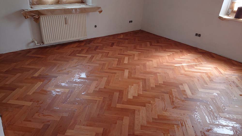 Holzboden Versiegelung Referenz Salzburg